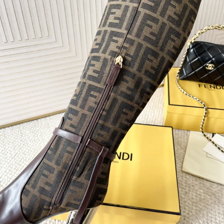 Fendi Shoe 